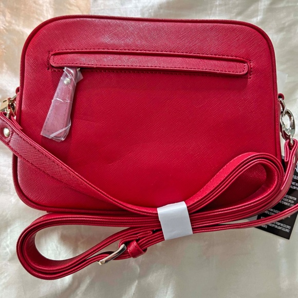 CROSSBODY, LEATHER, ANIMAL HAIR PRINT ON FLAP, RED, REMOVABLE/ADJUSTABLE BUCKLE - Picture 7 of 16